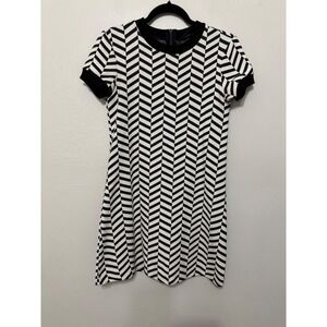 Zara Woman Black White Chevron Zig Zag Knit Shift Dress Short Sleeve Small